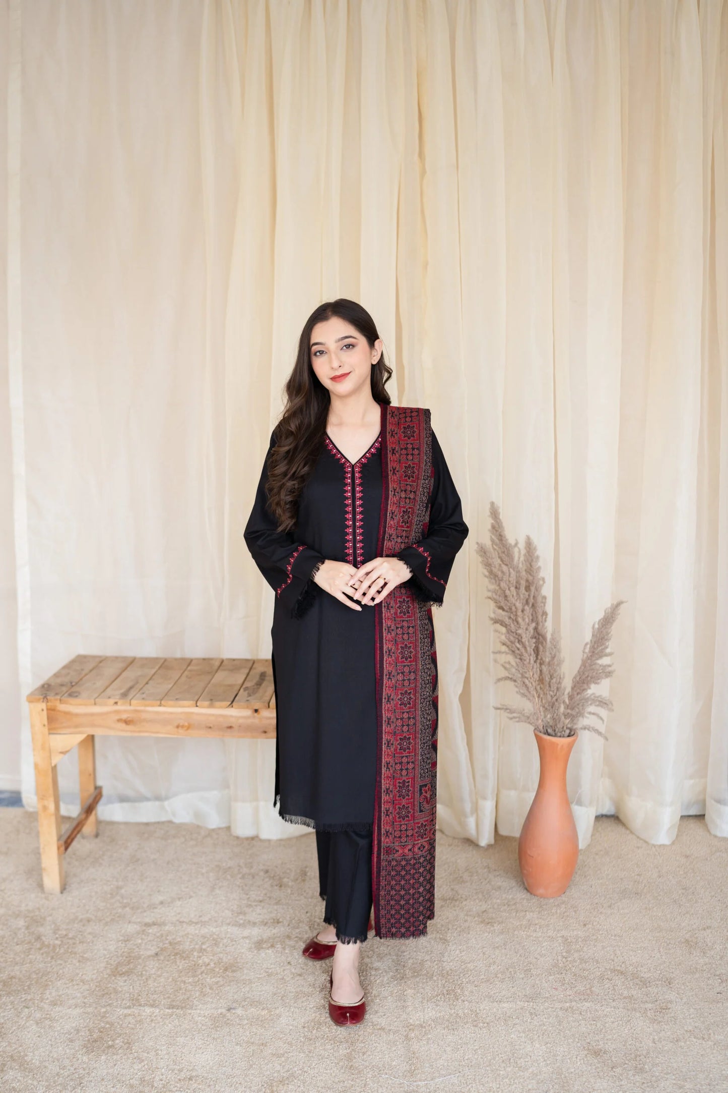 AISLING Winter Dhanak 3Pcs Embroidered Suite-AC0690