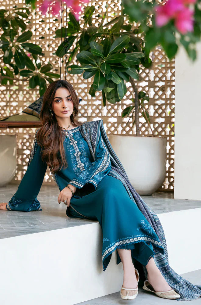 Izel Winter 3PC Dhanak Embroidered Suit -AC0742