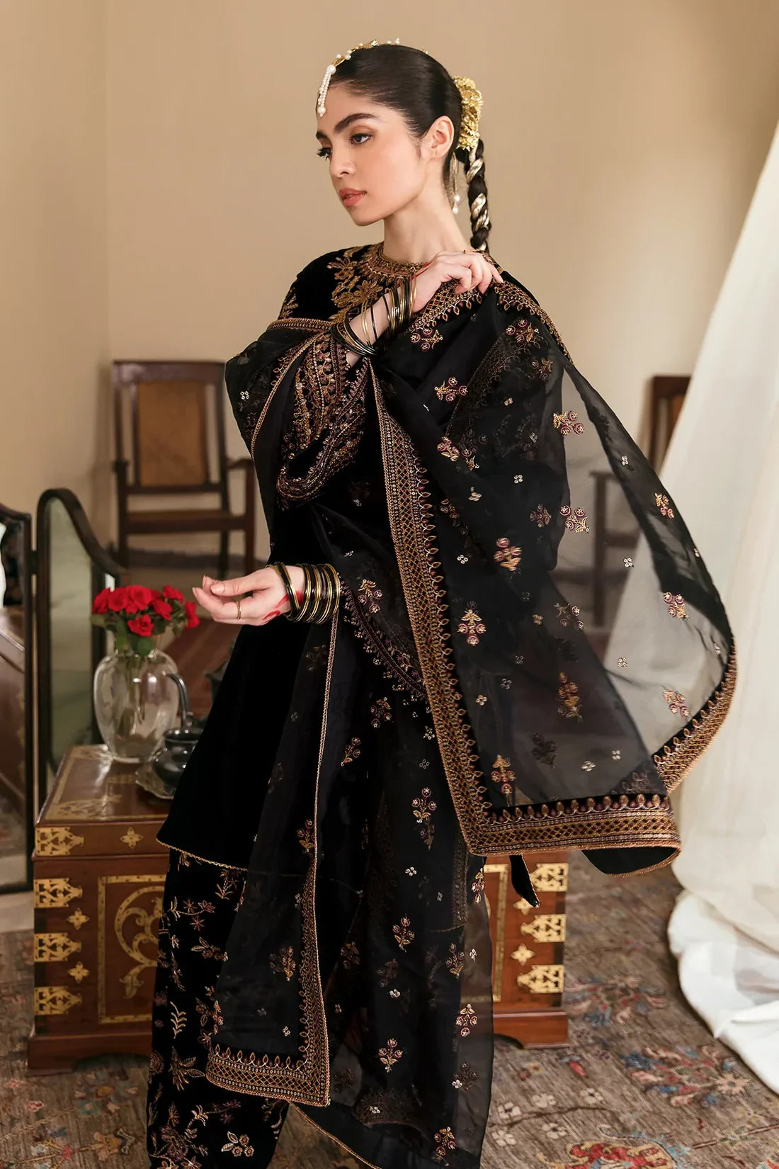 BAROQUE Winter Embroidered sequence Velvet Dress -AC047