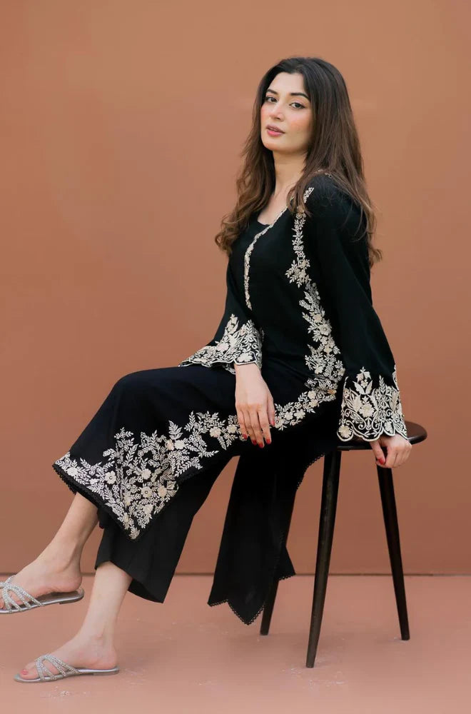 Lajwanti Winter 2PC Dhanak Embroidered Suite -AC0265