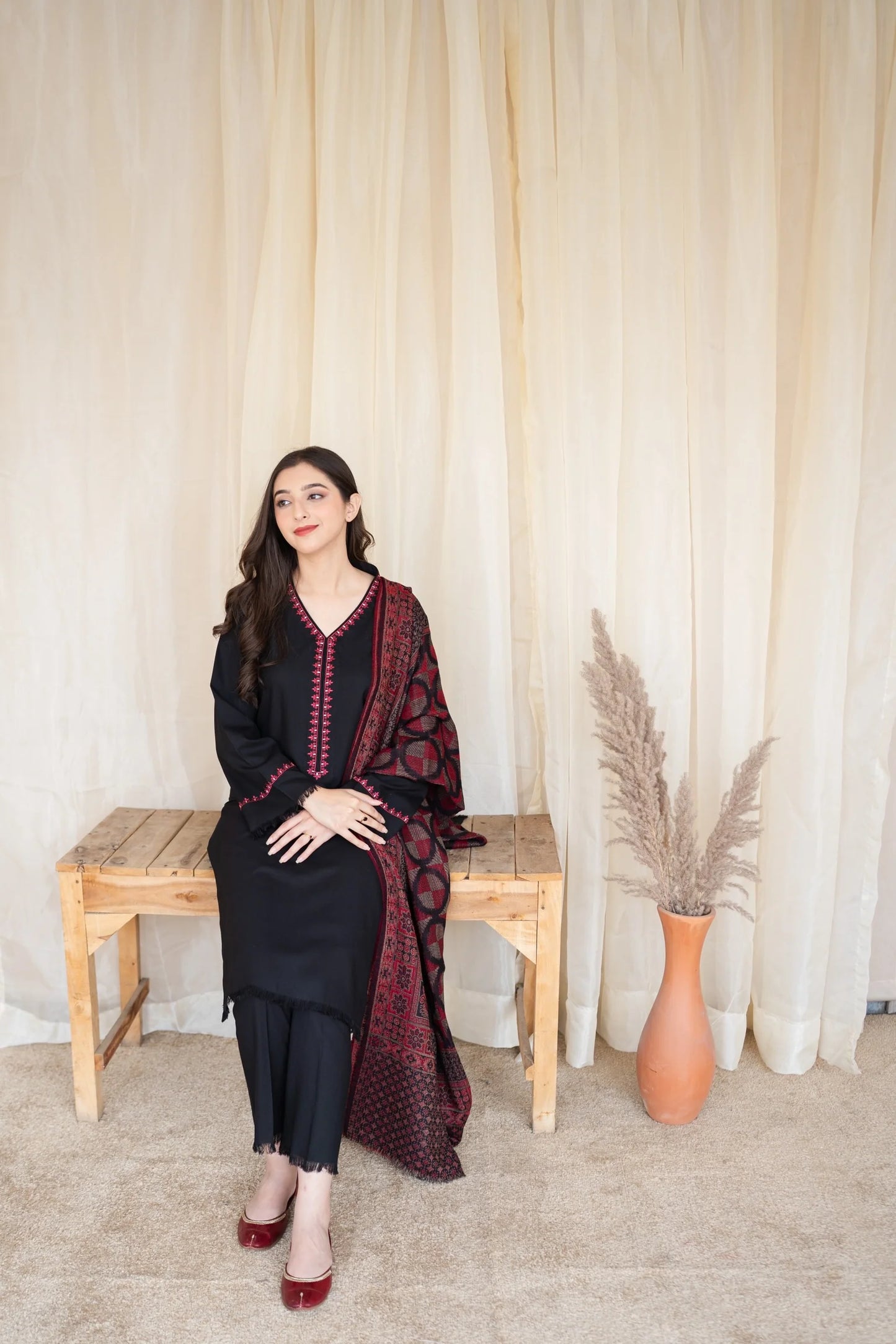 AISLING Winter Dhanak 3Pcs Embroidered Suite-AC0690