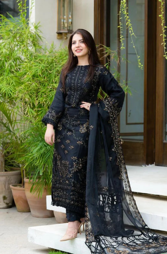 Alkaram Winter 3PC Dhanak Embroidered Suite -AC9213