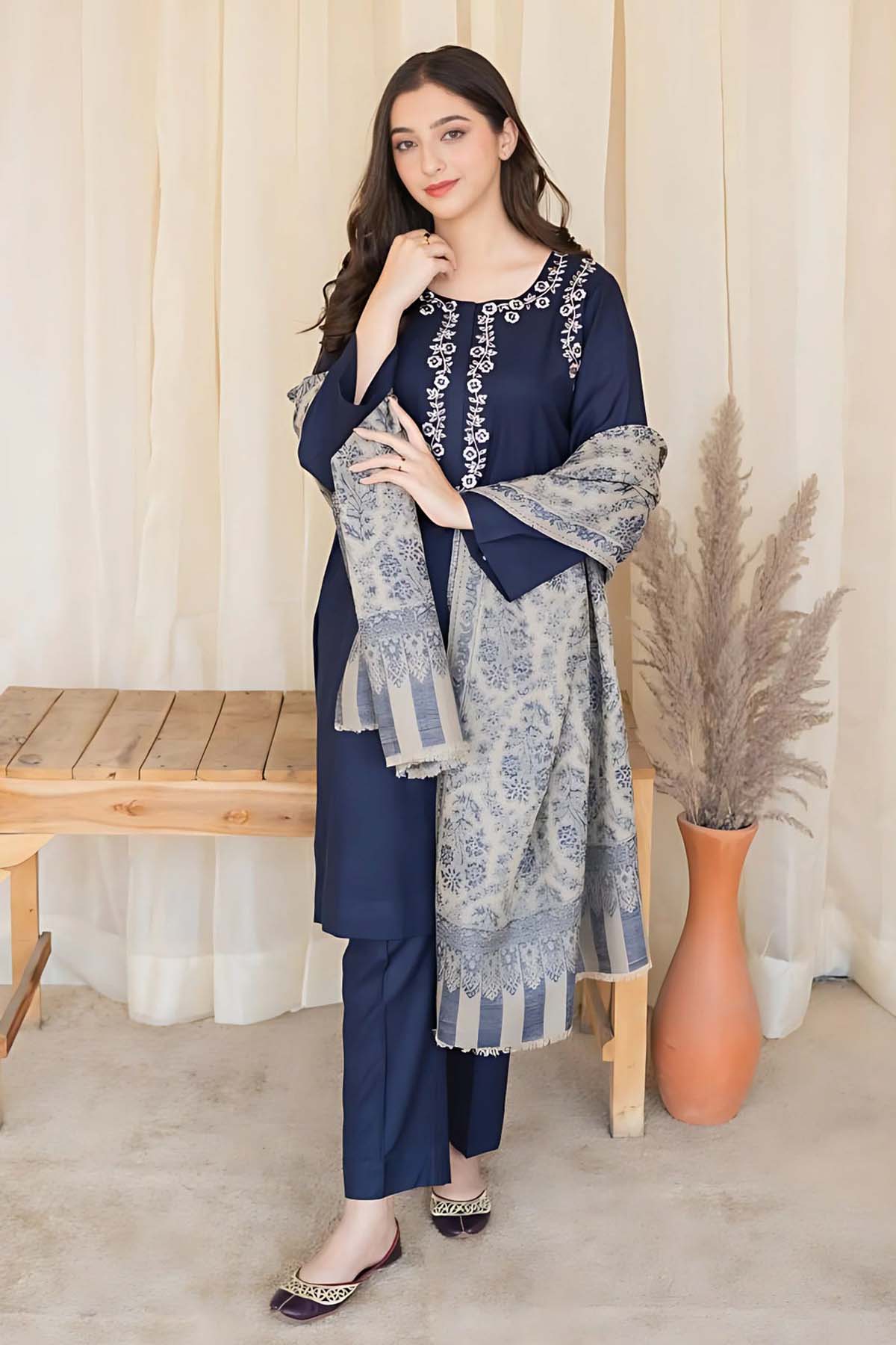 AISLING Winterl 3Pcs Embroidered Dhanak Suite -AC0698