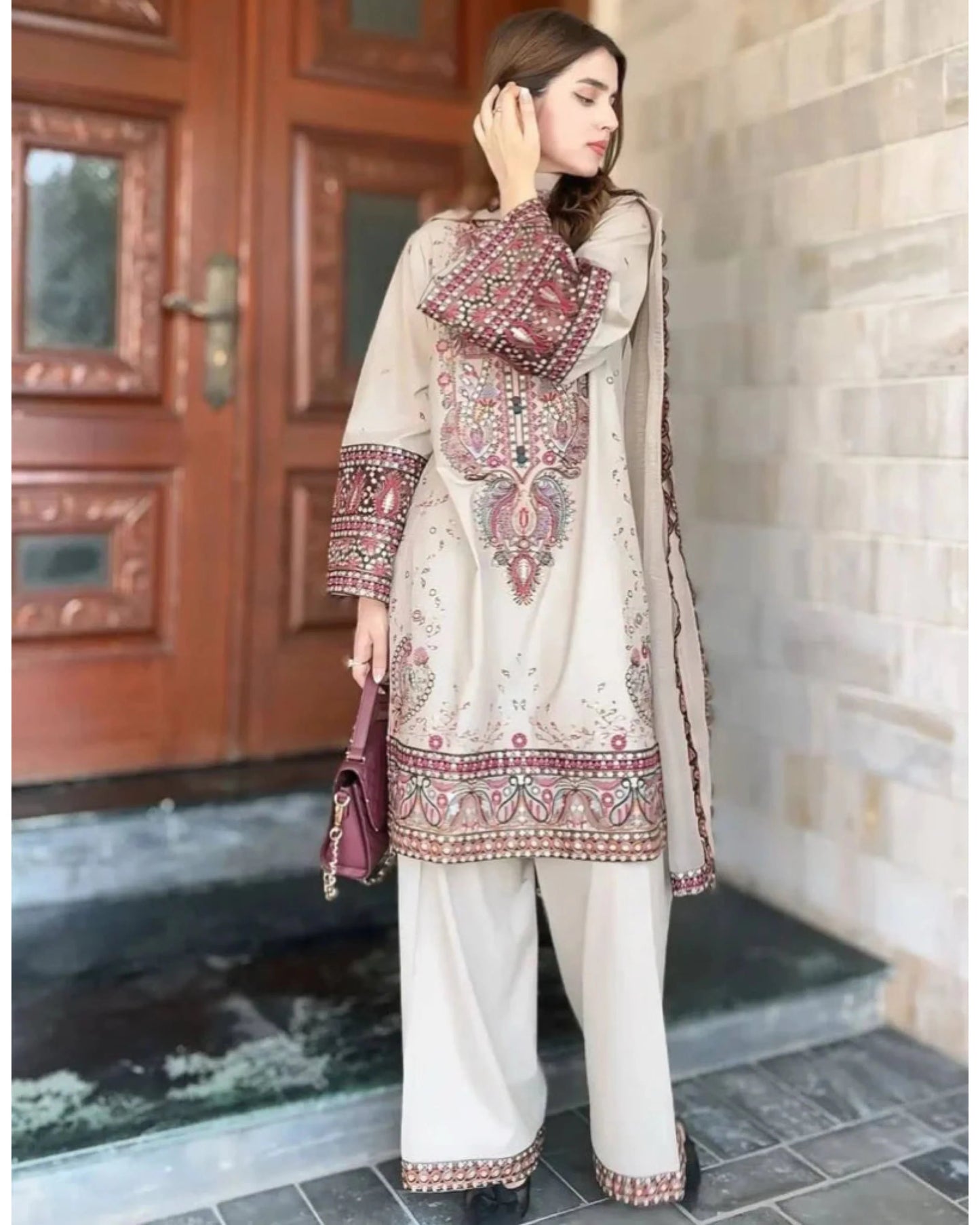MARIA.B-Winter 3pc Dhanak Embroidered Suit -AC0704