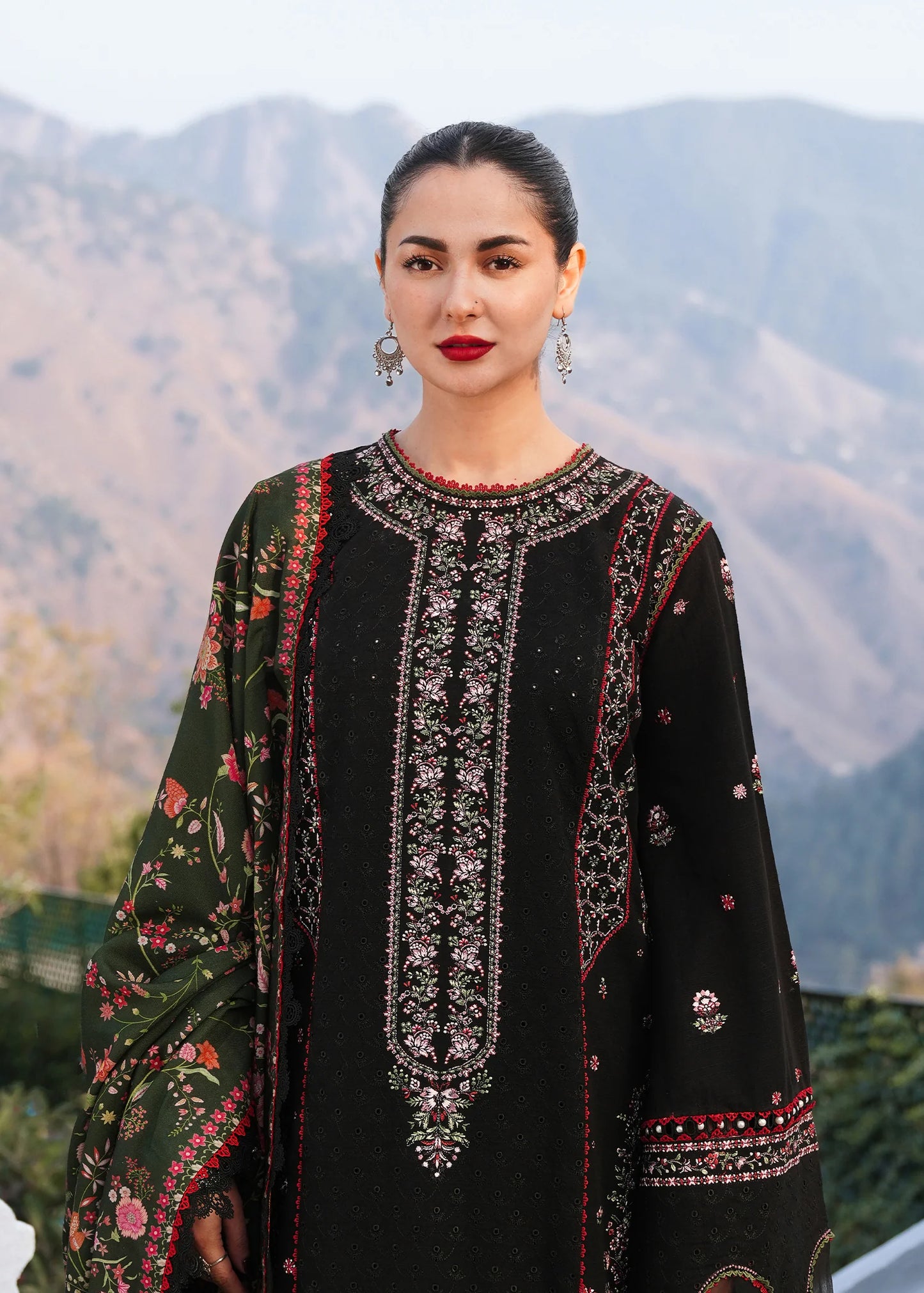 Hussain Rehar Winter Embroidered 3pc Dhanak Suite -AC0710