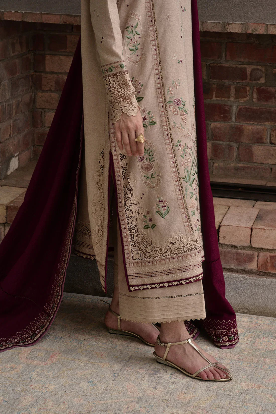 IZEL Winter 3PC Dhanak Embroidered Suit -AC0751